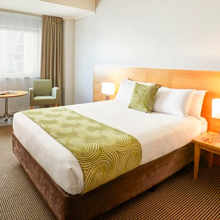 Novotel Perth Langley Экстерьер фото